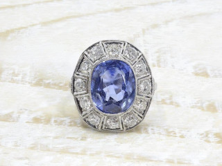 bague-art-deco-en-platine-et-saphir