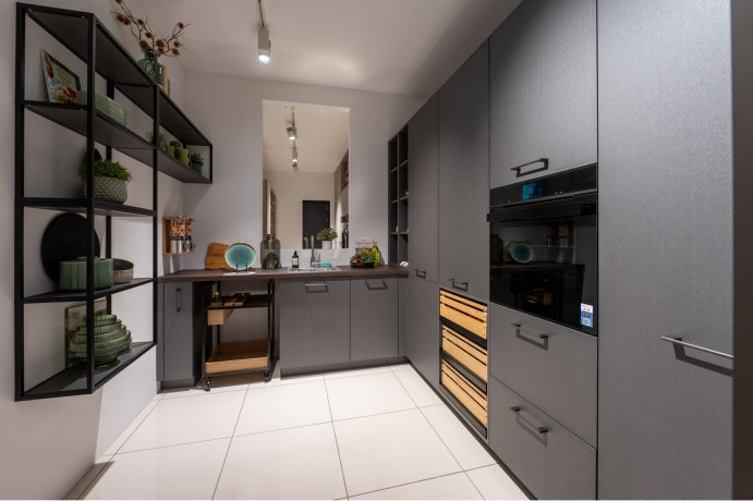 maison-contemporaine-avec-cuisine-equipee-bosch-et-siemens-big-0